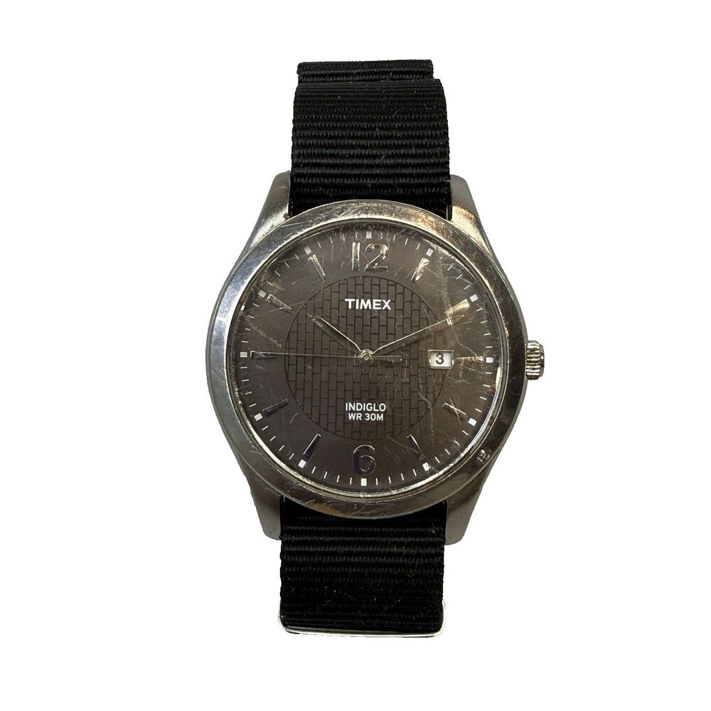 Timex Men's Indiglo CR2016 Watch Time Date WR 30M Silver 40mm Black Strap GUC